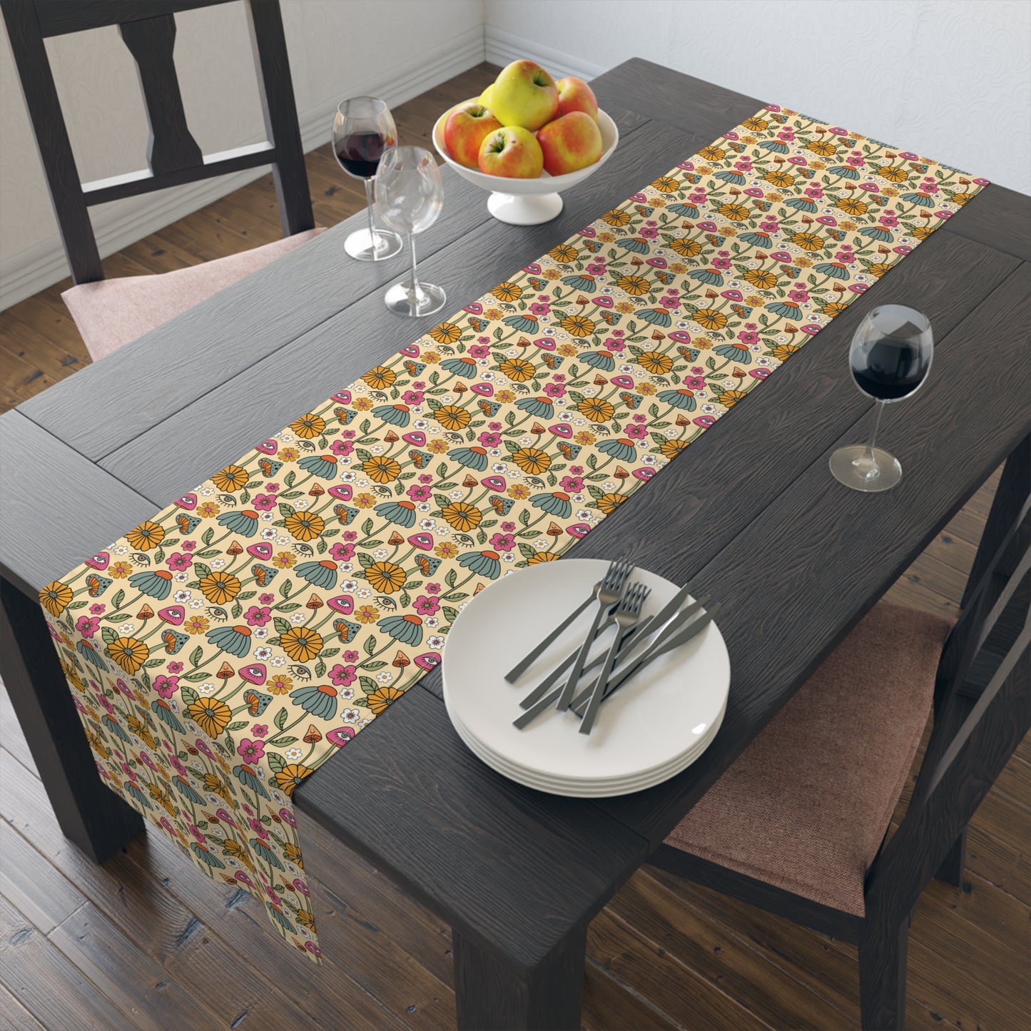 Retro Floral Print Table Runner - Vintage Vibes, Cotton Twill or Polyester - Perfect for Nostalgic & Chic Home Decor