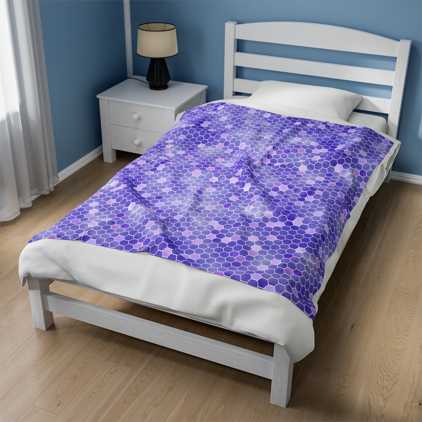 Honey Bee Velveteen Plush Blanket | Soft, Nature-Inspired, Luxurious and Comforting | Available in Multiple Sizes