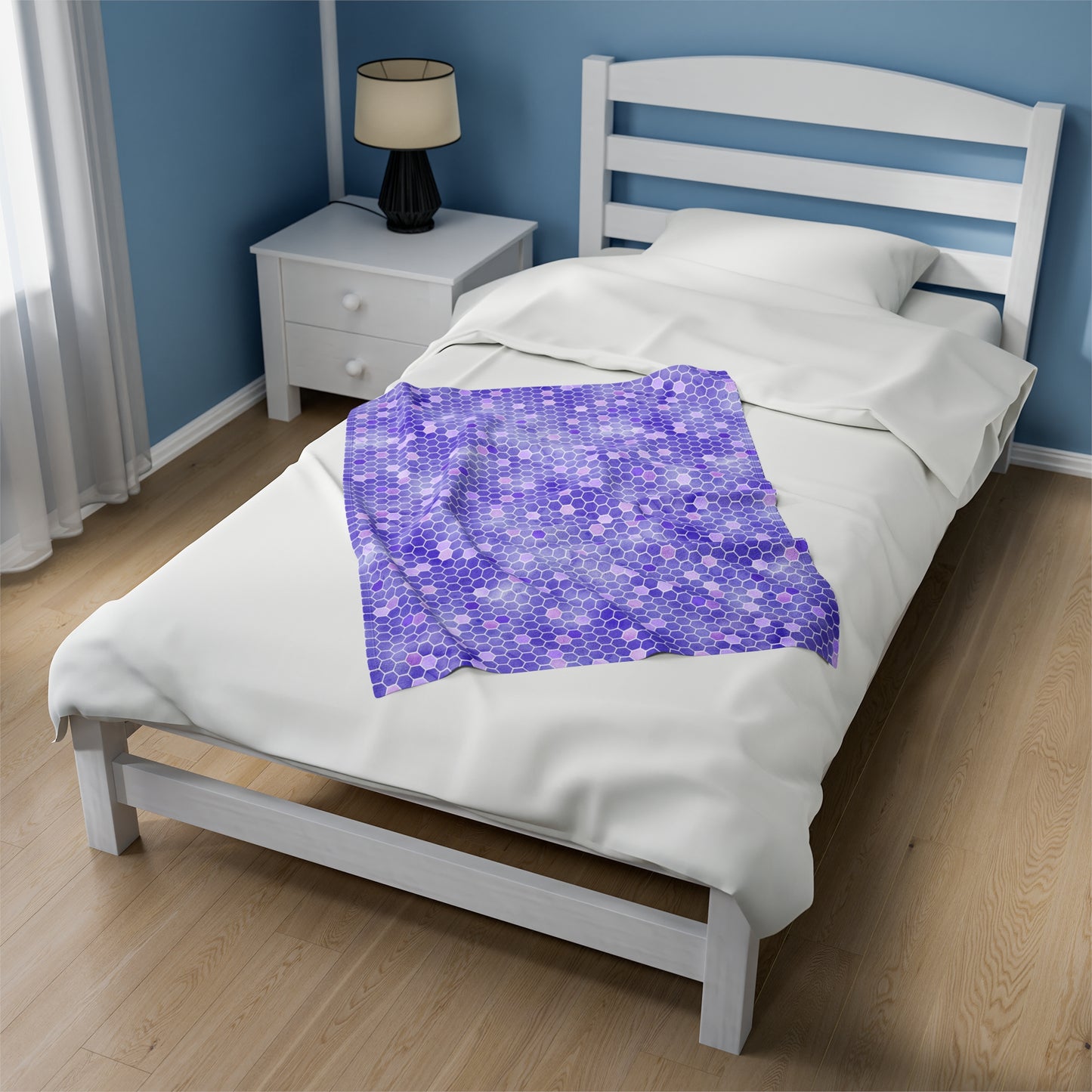 Honey Bee Velveteen Plush Blanket | Soft, Nature-Inspired, Luxurious and Comforting | Available in Multiple Sizes