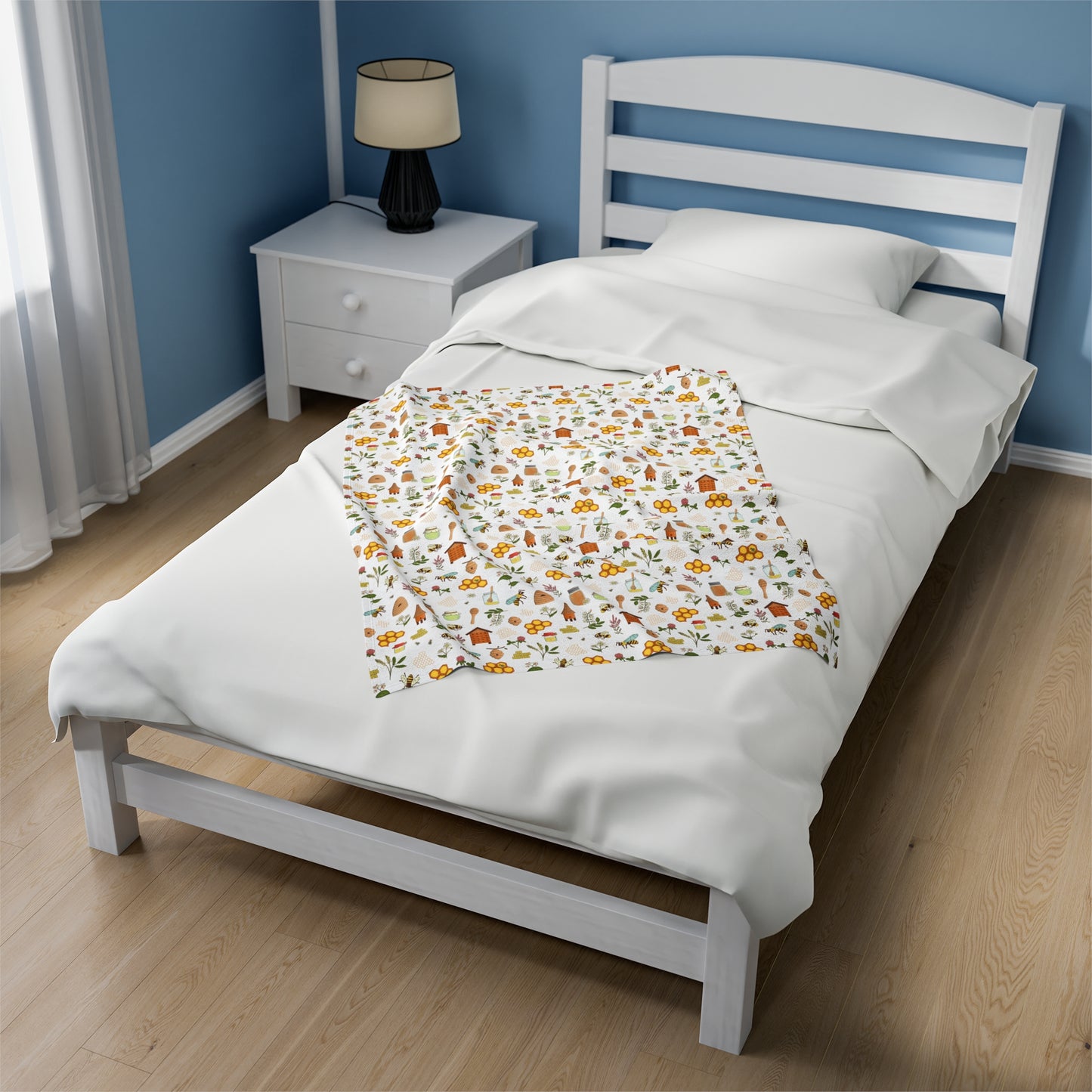 Honey Bee Velveteen Plush Blanket | Soft, Nature-Inspired, Luxurious and Comforting | Available in Multiple Sizes