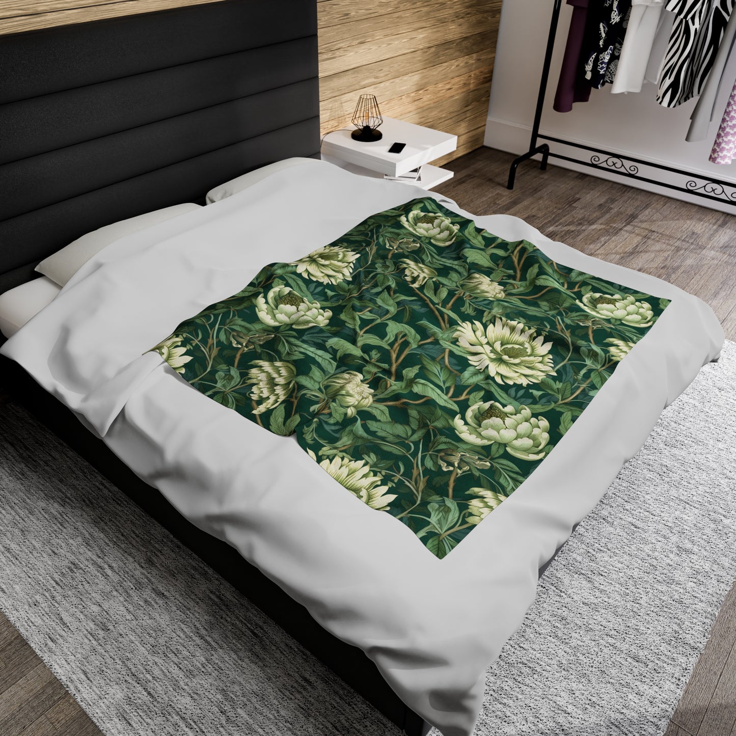 Chinoiserie Velveteen Plush Blanket | Soft, Elegant, Luxurious and Culturally Rich | Available in Multiple Sizes